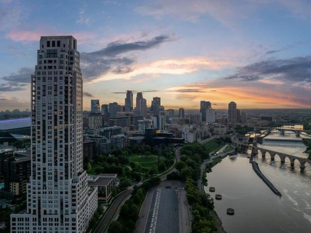 1111 W River Parkway Unit 11C Minneapolis MN 55415 - MLS# 7033732