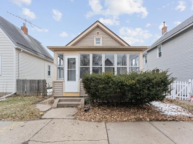 1231 Woodbridge Street Saint Paul MN 55117 - MLS# 7034275