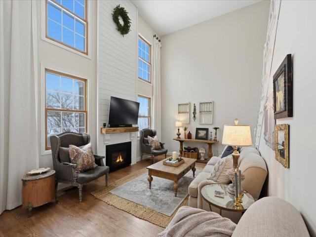 8055 Curtis Lane Eden Prairie MN 55347 - MLS# 7034399