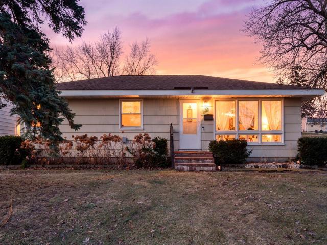 902 7th Avenue E Shakopee MN 55379 - MLS# 7035073