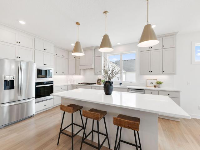 17787 Ellsworth Drive Lakeville MN 55024 - MLS# 7035111