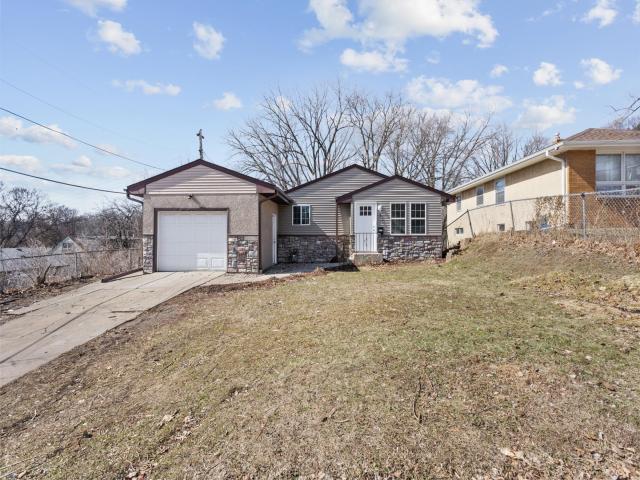 531 Hazel Street N Saint Paul MN 55119 - MLS# 7035725