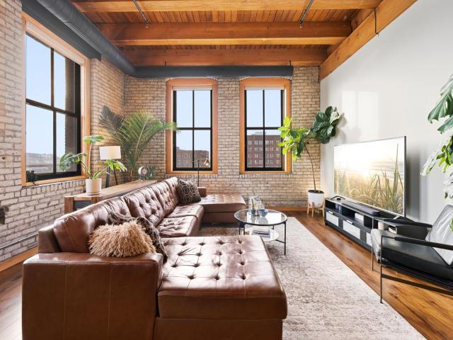 289 5th Street E Unit 305 Saint Paul MN 55101 - MLS# 7035878