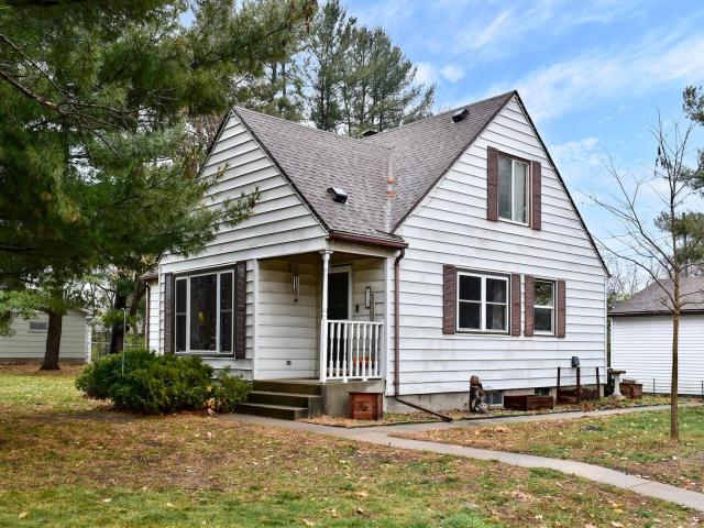 812 6th Street W Wabasha MN 55981 - MLS# 7035966