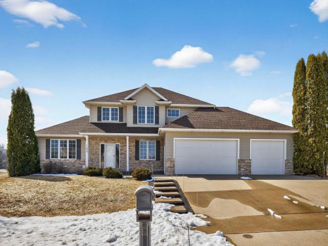 4823 Scenic Oak Drive SW Rochester MN 55902 - MLS# 7036110