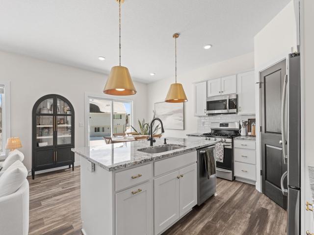 1671 Riverside Drive Shakopee MN 55379 - MLS# 7036412