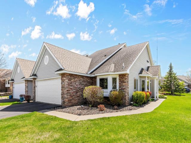 1039 Westcliff Curve Saint Paul MN 55126 - MLS# 7036518