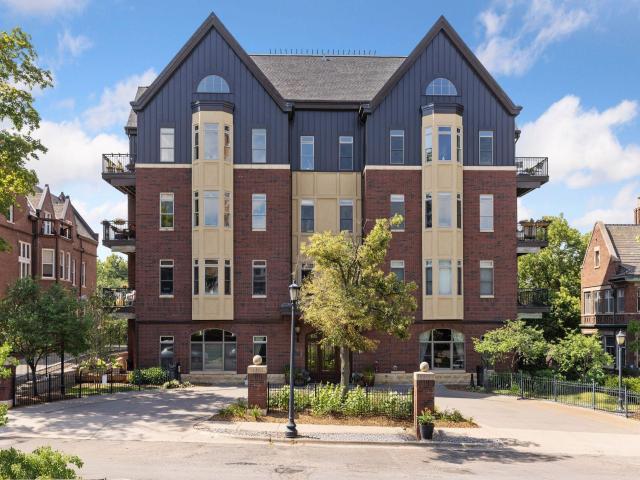301 Clifton Avenue Unit 1H Minneapolis MN 55403 - MLS# 7036577
