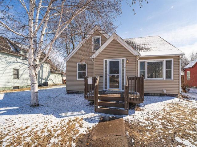 107 Lincoln Avenue N New Prague MN 56071 - MLS# 7036670