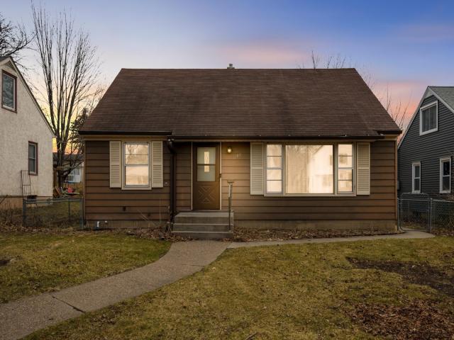 1140 Ottawa Avenue Saint Paul MN 55118 - MLS# 7036819