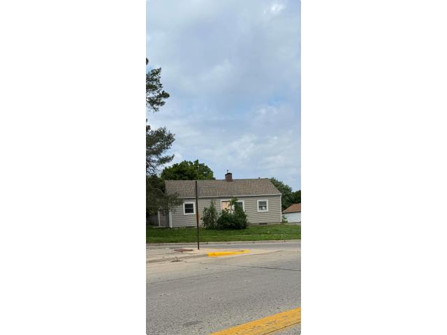 1064 S Grove Avenue Owatonna MN 55060 - MLS# 7036974