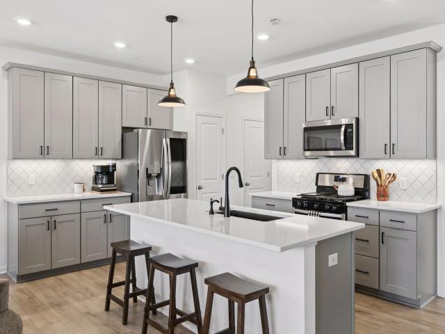 5346 94th Lane N Minneapolis MN 55443 - MLS# 7036985