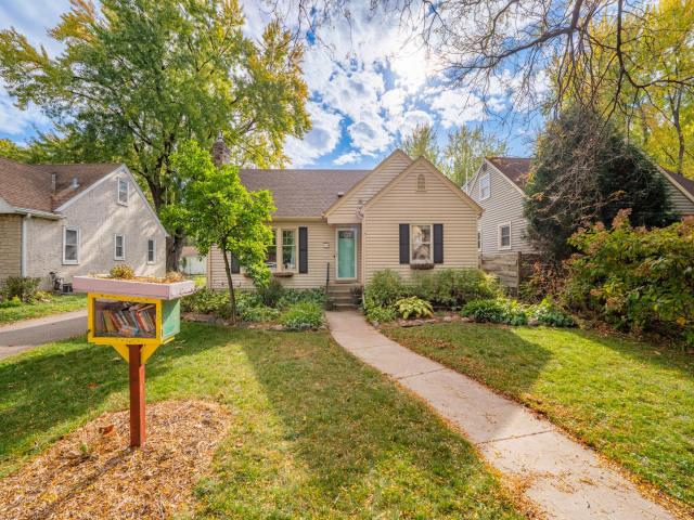 900 Hoyt Avenue W Saint Paul MN 55117 - MLS# 7037063