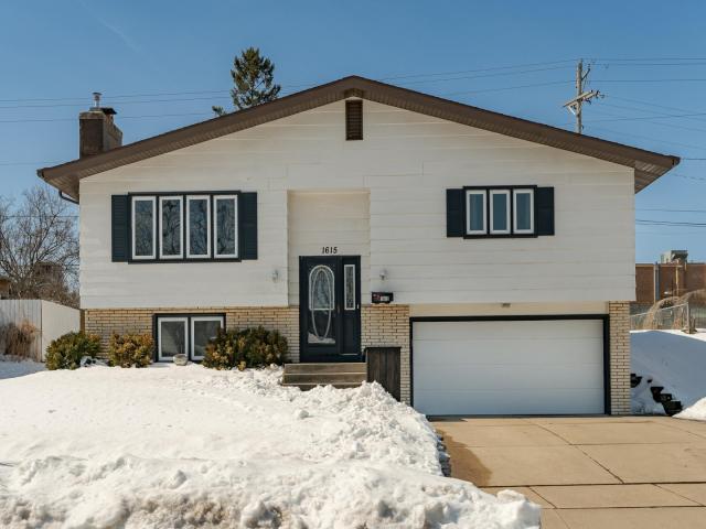 1615 16th Avenue NW Rochester MN 55901 - MLS# 7037144