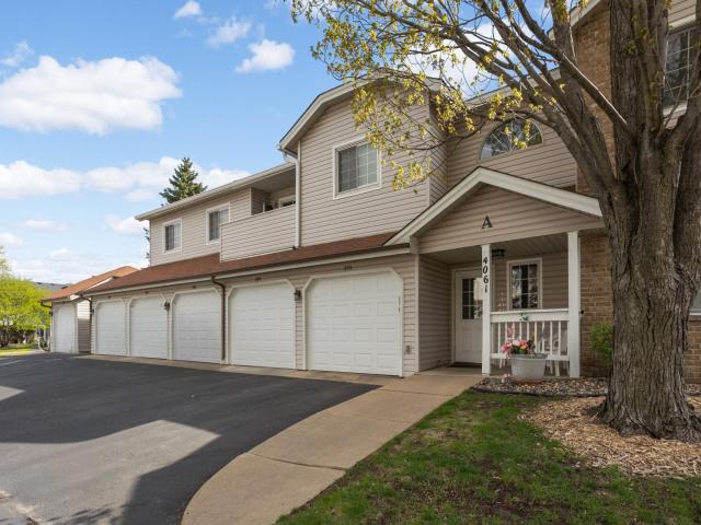 4061 Maureen Drive NE Unit 105 Minneapolis MN 55421 - MLS# 7037614