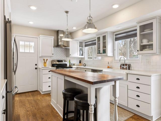 1516 Boone Avenue N Minneapolis MN 55427 - MLS# 7037828