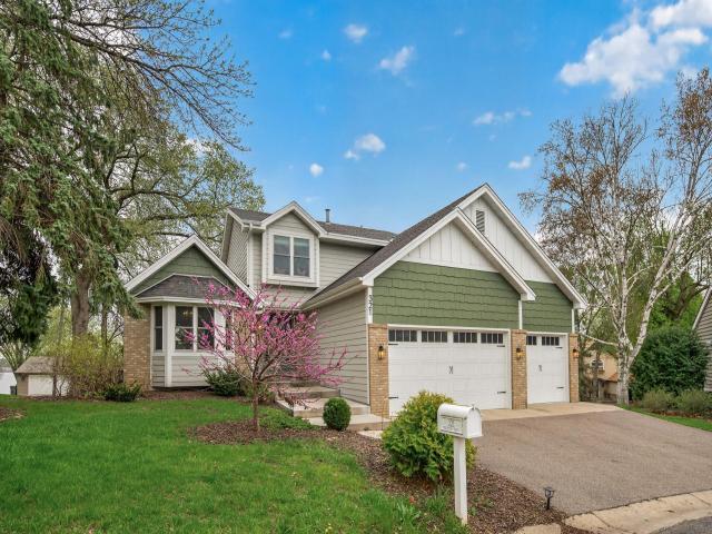 321 Deerfoot Trail Chanhassen MN 55317 - MLS# 7038241