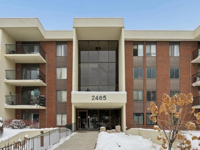 2465 Londin Lane E Unit 401 Saint Paul MN 55119 - MLS# 7038384