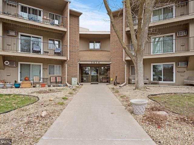 3850 Plymouth Boulevard Unit 323 Minneapolis MN 55446 - MLS# 7038393
