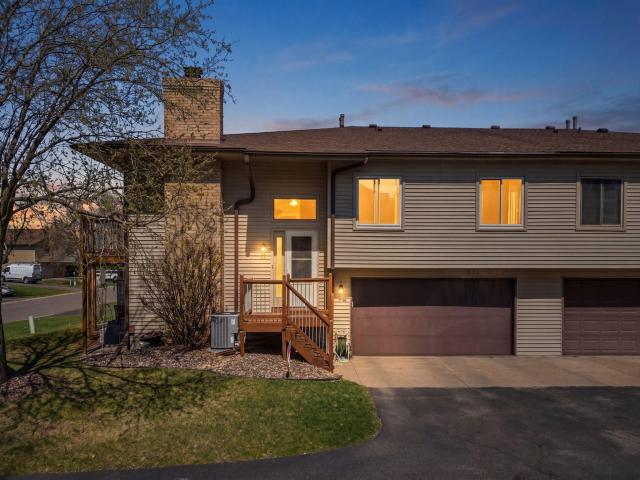 2337 Amberwood Drive Saint Paul MN 55125 - MLS# 7038657