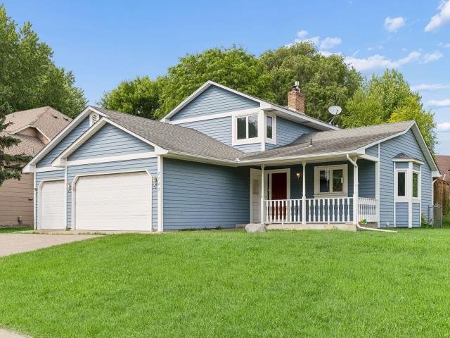 2722 Innsbruck Drive Saint Paul MN 55112 - MLS# 7038699