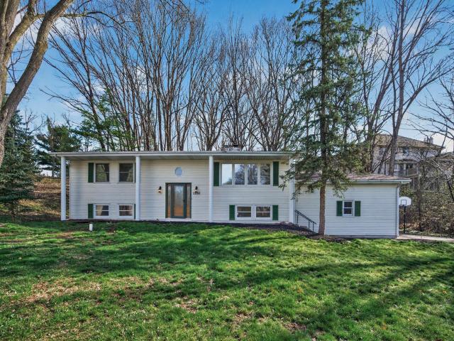 11860 Sunnybrook Road Eden Prairie MN 55347 - MLS# 7038746
