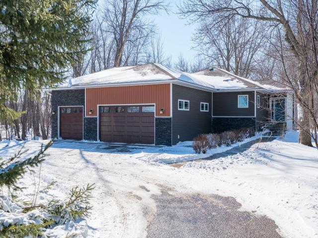 2711 Hoffman Road Mankato MN 56001 - MLS# 7038776