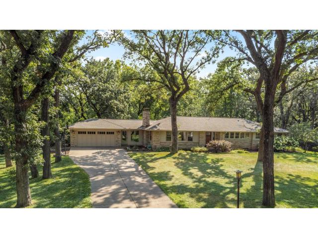 15 Saint Albans Road E Hopkins MN 55305 - MLS# 7038813