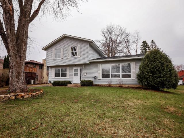 834 13th Avenue SE Rochester MN 55904 - MLS# 7039171