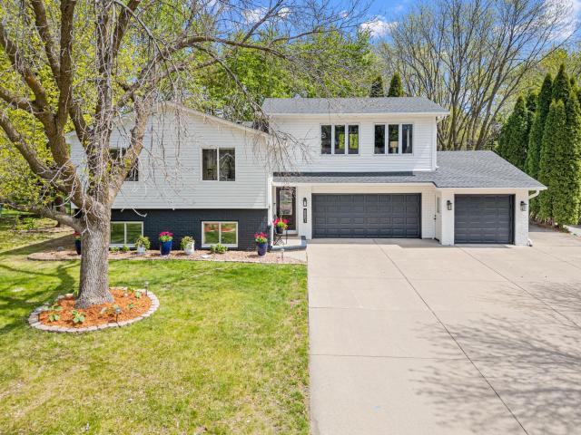 6881 Redwing Lane Chanhassen MN 55317 - MLS# 7039176