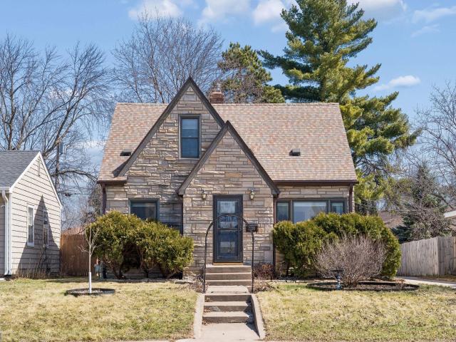 320 9th Avenue N South Saint Paul MN 55075 - MLS# 7039344