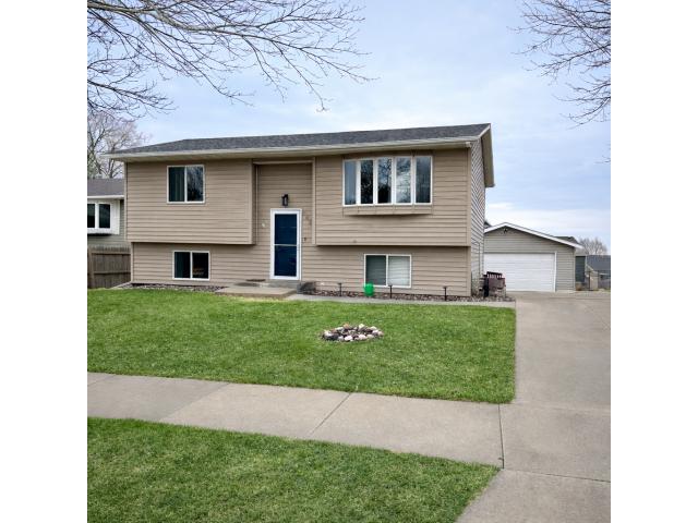 3822 9th Ave SW Rochester MN 55902 - MLS# 7039609