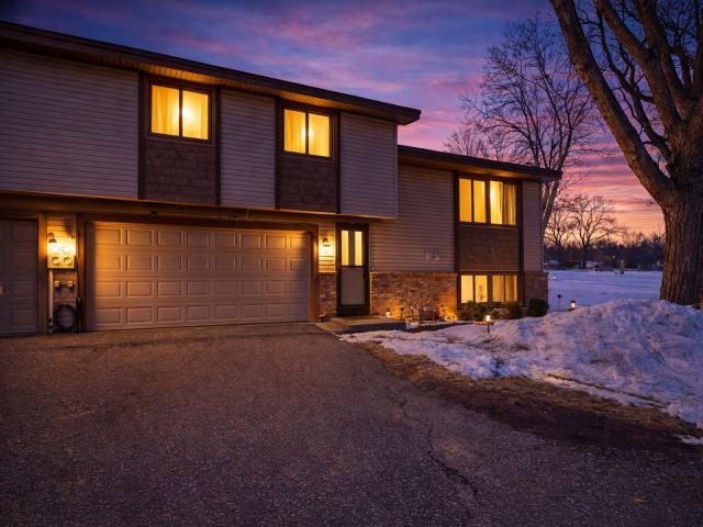 3914 Brookdale Circle N Minneapolis MN 55443 - MLS# 7039932