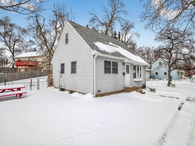 1427 Prosperity Avenue Saint Paul MN 55106 - MLS# 7039972