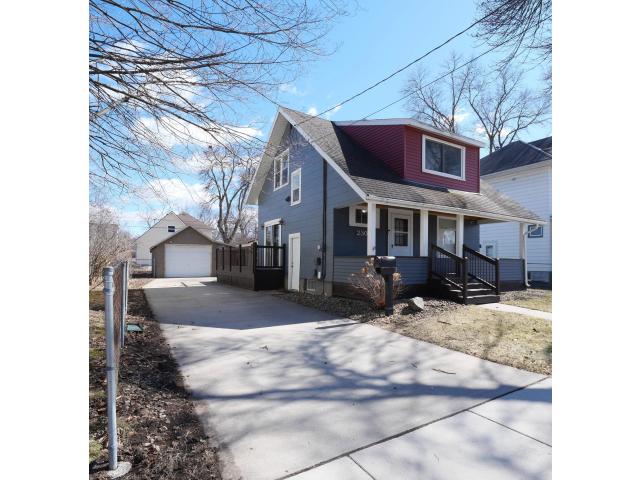 230 10th Avenue NE Rochester MN 55906 - MLS# 7039988