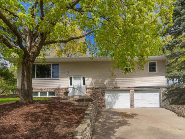 2220 Bossard Drive Saint Paul MN 55113 - MLS# 7040534