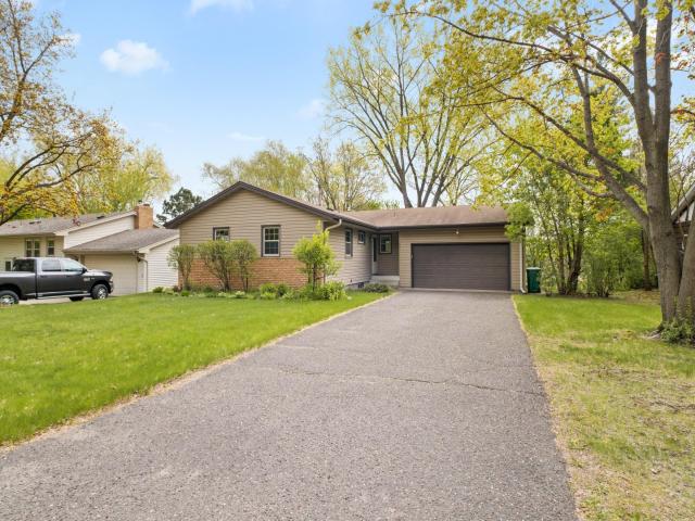 517 17th Avenue NW Saint Paul MN 55112 - MLS# 7040582
