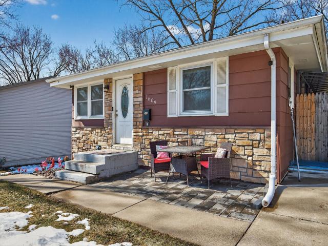 1609 Hillsboro Avenue N Minneapolis MN 55427 - MLS# 7040663