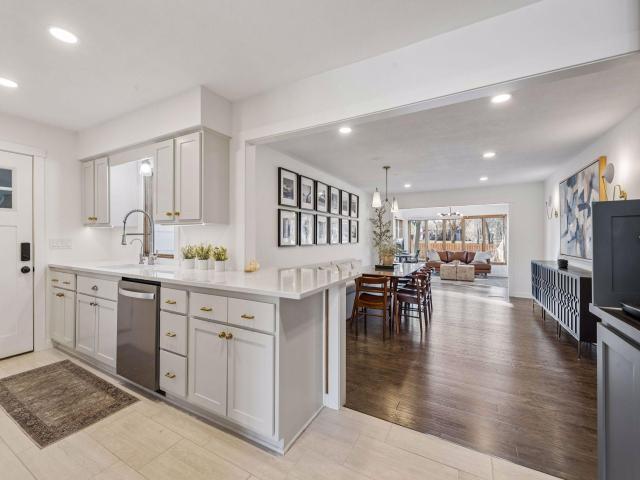 25835 Wild Rose Lane Excelsior MN 55331 - MLS# 7040729