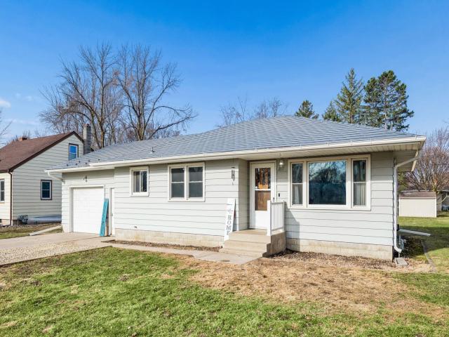 211 Hickory Street S Lester Prairie MN 55354 - MLS# 7040961