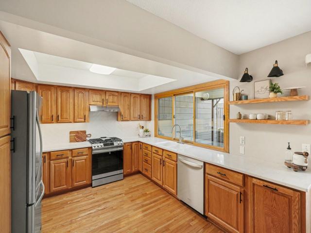 134 Birnamwood Drive Burnsville MN 55337 - MLS# 7041149