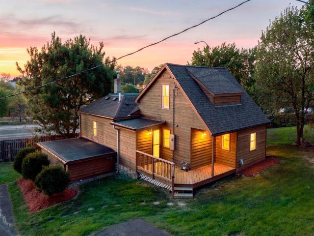 330 Division Street Excelsior MN 55331 - MLS# 7041184