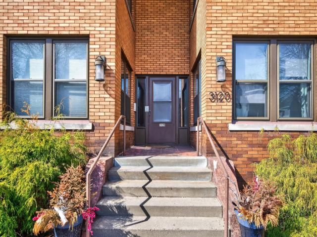 3120 Humboldt Avenue S Unit 4 Minneapolis MN 55408 - MLS# 7041234