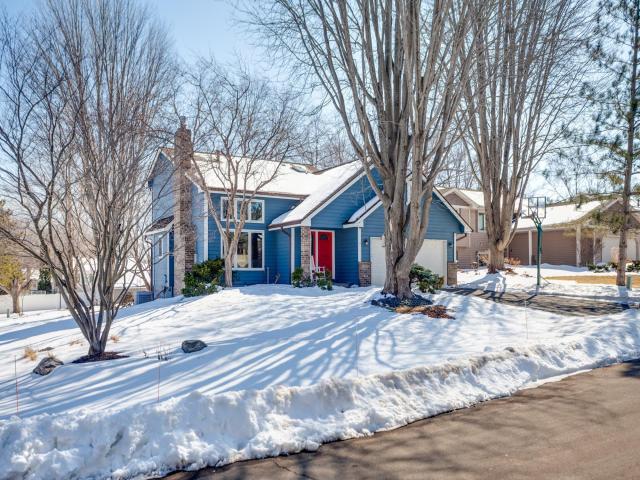 4222 Yorktown Drive Eagan MN 55123 - MLS# 7041327