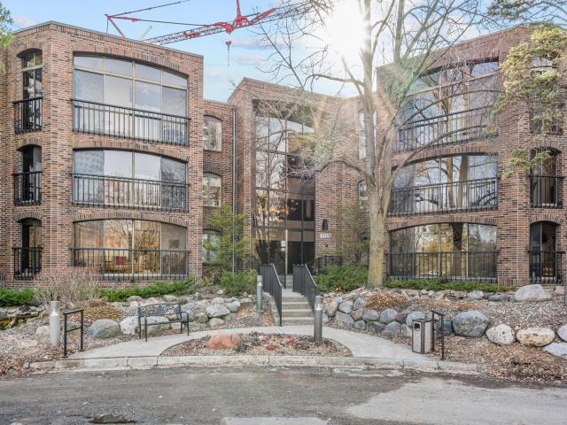 6051 Laurel Avenue Unit 211 Minneapolis MN 55416 - MLS# 7041814