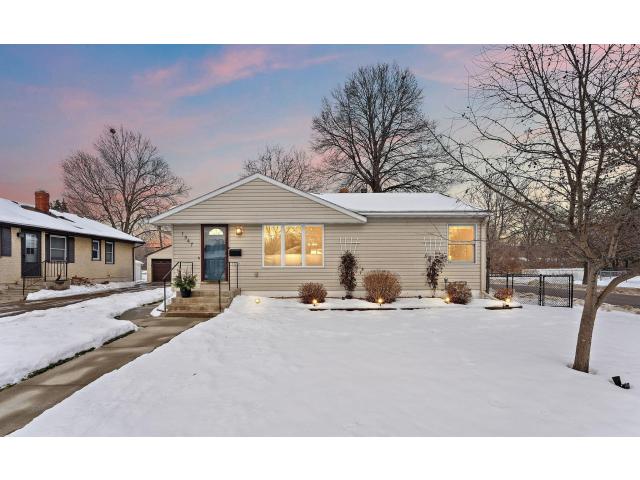 1947 Field Avenue Saint Paul MN 55116 - MLS# 7041995