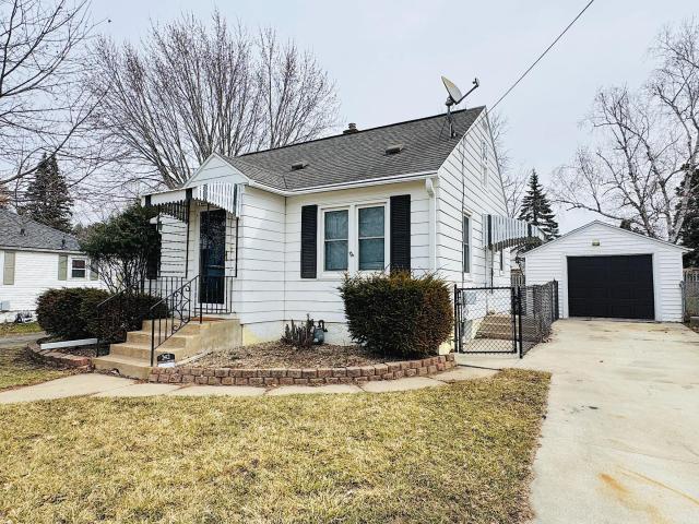 242 15th Avenue SE Rochester MN 55904 - MLS# 7042668