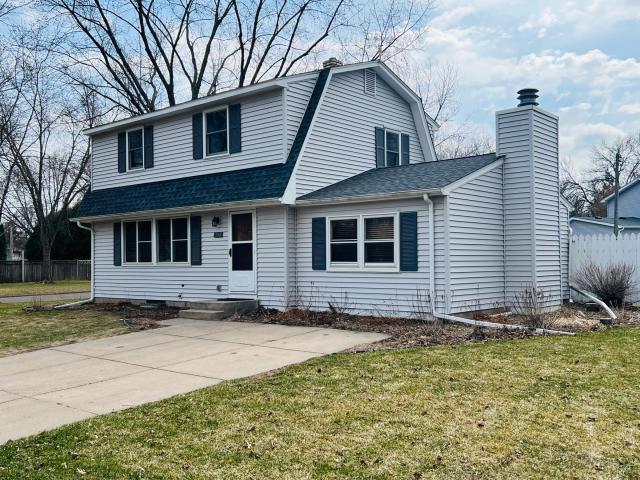 1948 Lakeaires Boulevard Saint Paul MN 55110 - MLS# 7042769
