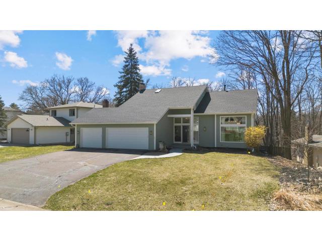 51 Choctaw Circle Chanhassen MN 55317 - MLS# 7042834