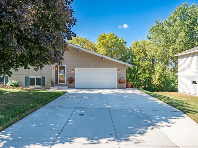 712 W Circle Drive Montgomery MN 56069 - MLS# 7043056